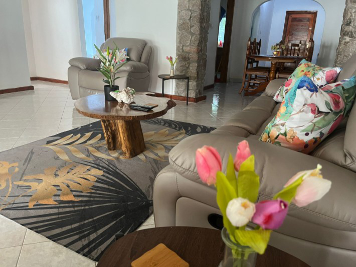 Juliana's Villas - Oceanic House - Image 2