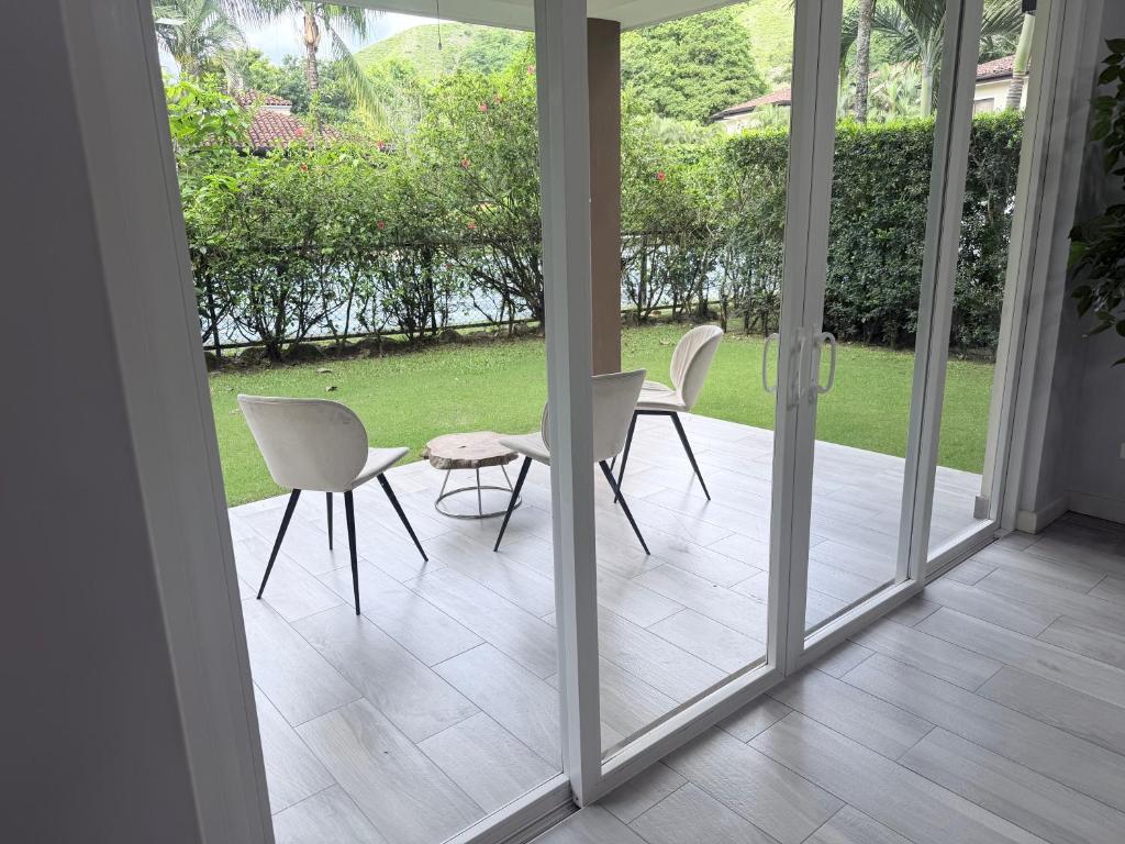 Condo in Herradura, Costa Rica, 10 min from Jaco, CR - Image 4